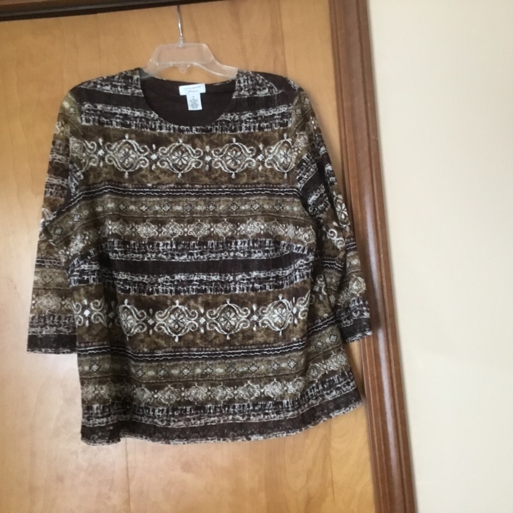 Laura Ashley tunic 27 1/2 long x 22” wide